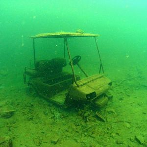 golf-cart-under-water